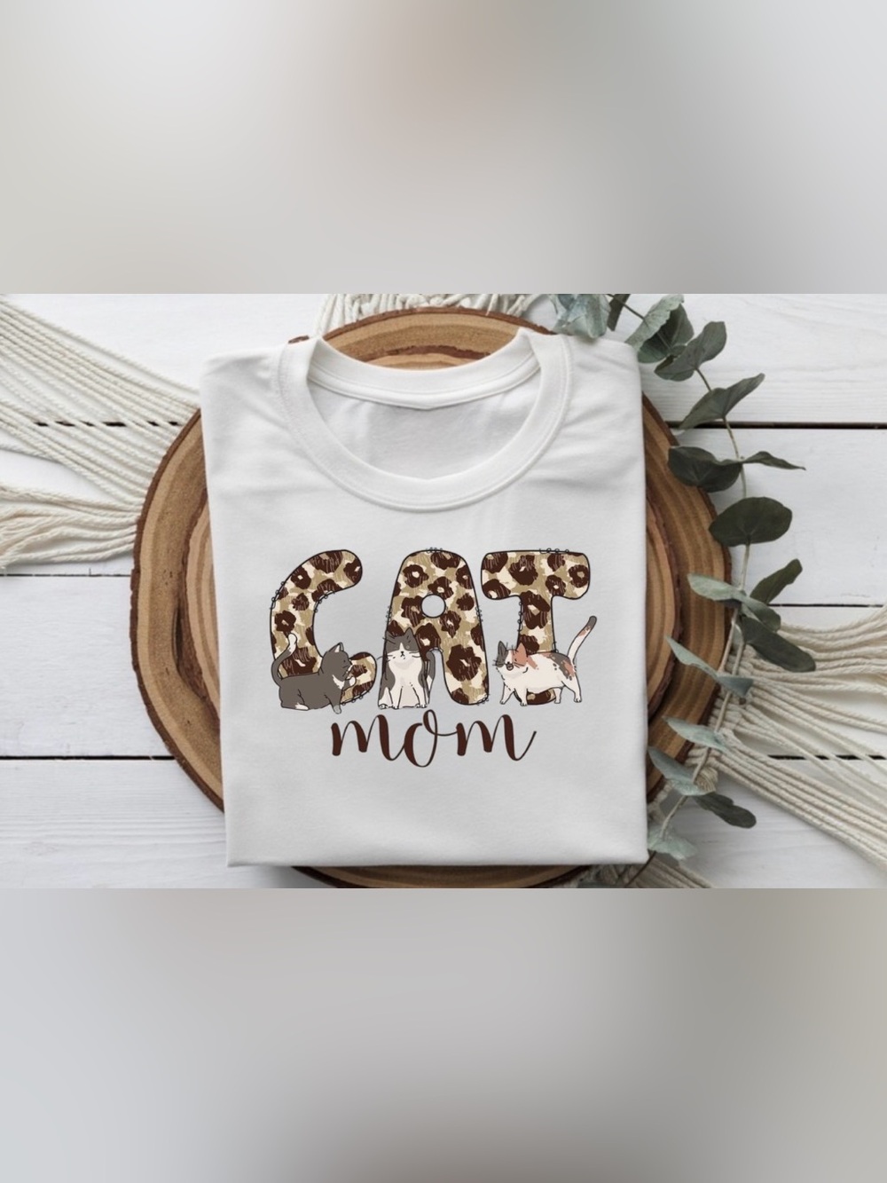 Cat Mom Graphic Shirt | Cute Cat Lover Tee | Cat Mom Gift Shirt